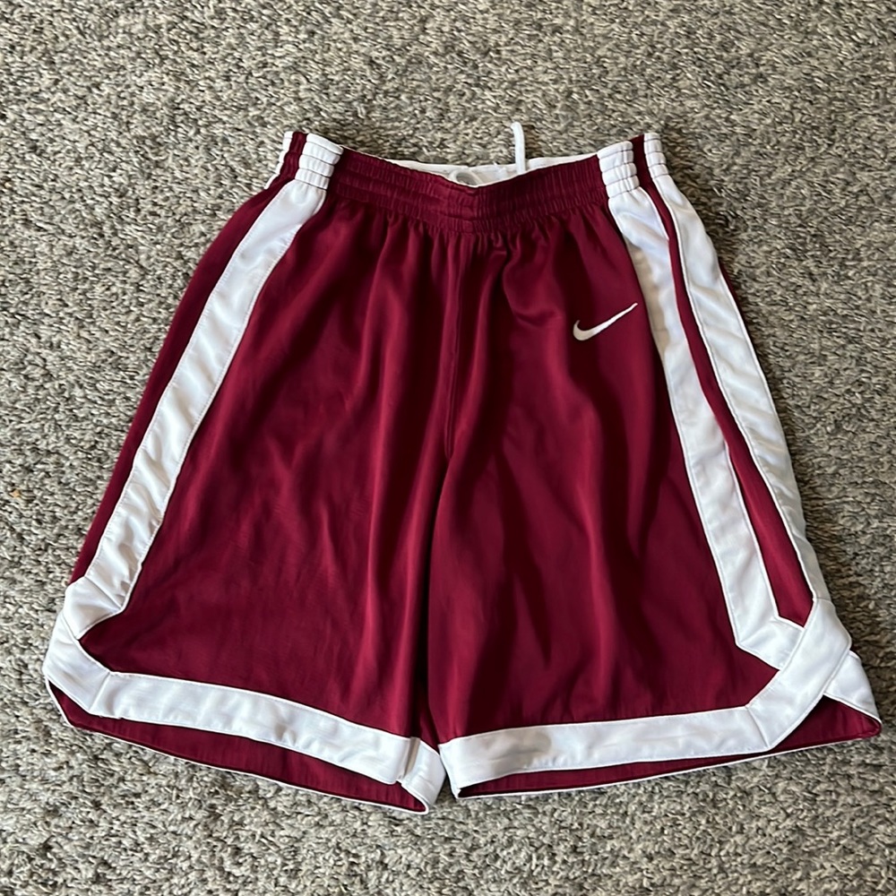 Maroon and white boys Nike basketball shorts size medium (10-12)